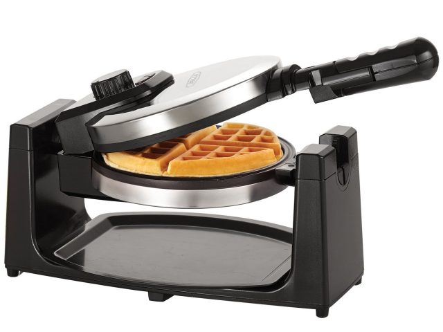 Guide to the Best Waffle Makers with TOP 9 Waffle Iron Reviews